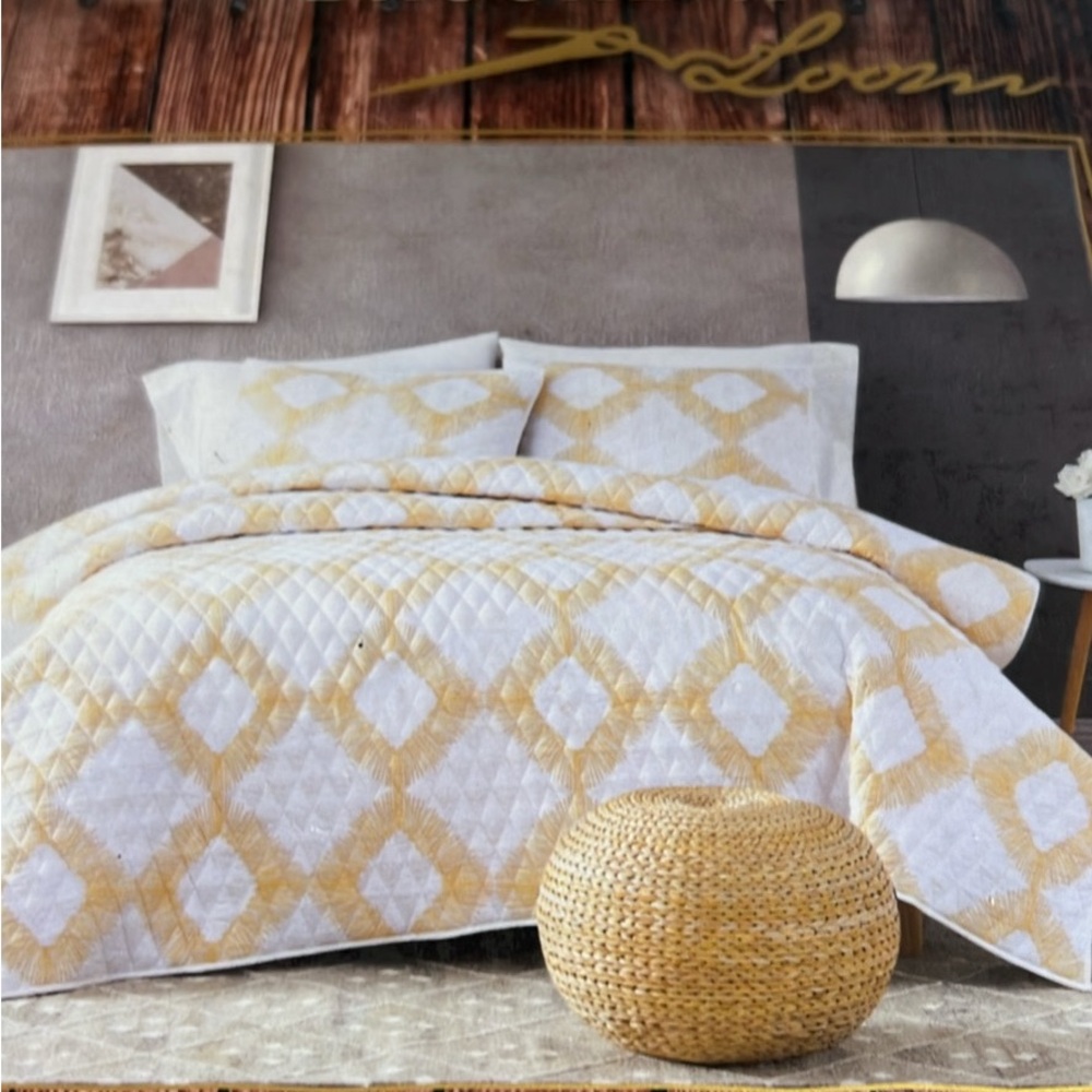 Brooklyn King Bedding Set - Picture 4 of 4